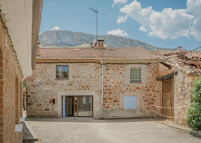 La De Cascajares Nyaraló *